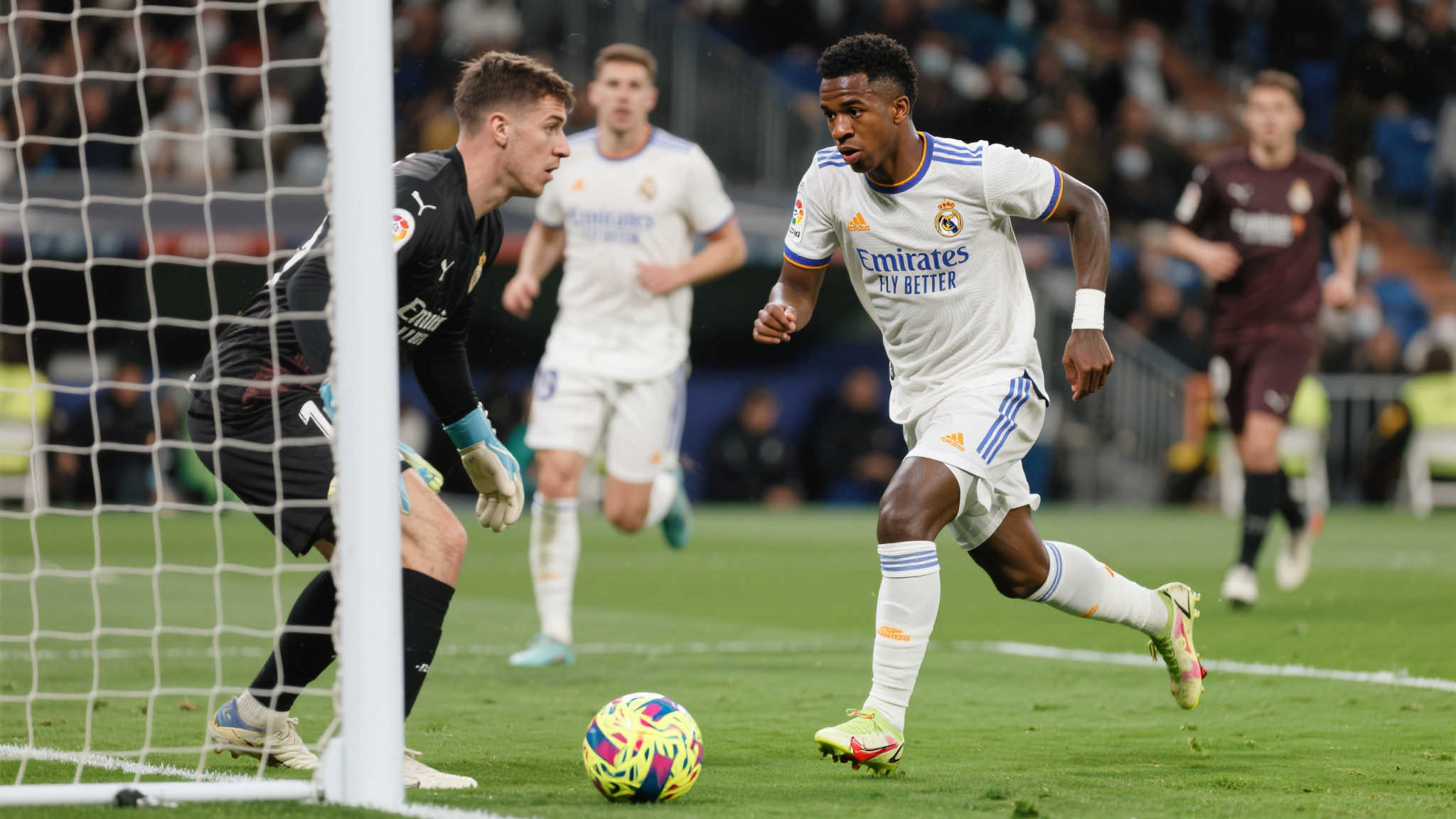 阿隆索执教皇马前两战总射门仅27次,创09-10赛季以来第二低纪录 阿隆索执教皇马前两战总射门仅27次,创09-10赛季以来第二低纪录